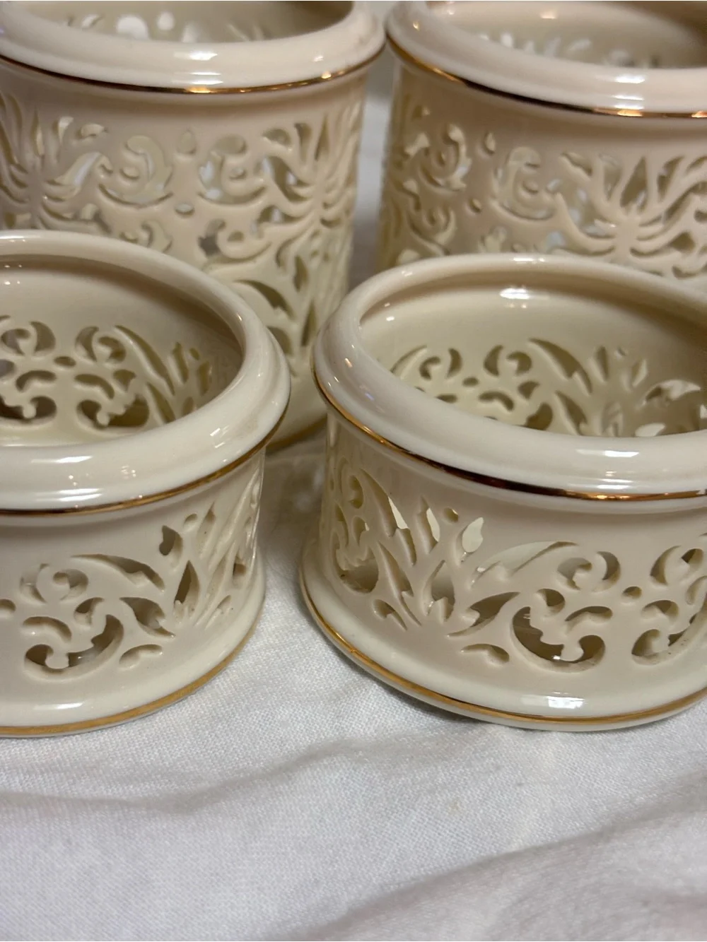 4 Lenox illuminates ivory pierced porcelain Filigree Votive Candle Holders